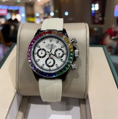Rolex Rainbow Daytona Replica with Rainbow Diamond Bezel 316L Steel 43mm Japan Quartz Movement Rubber Strap Replica Watch